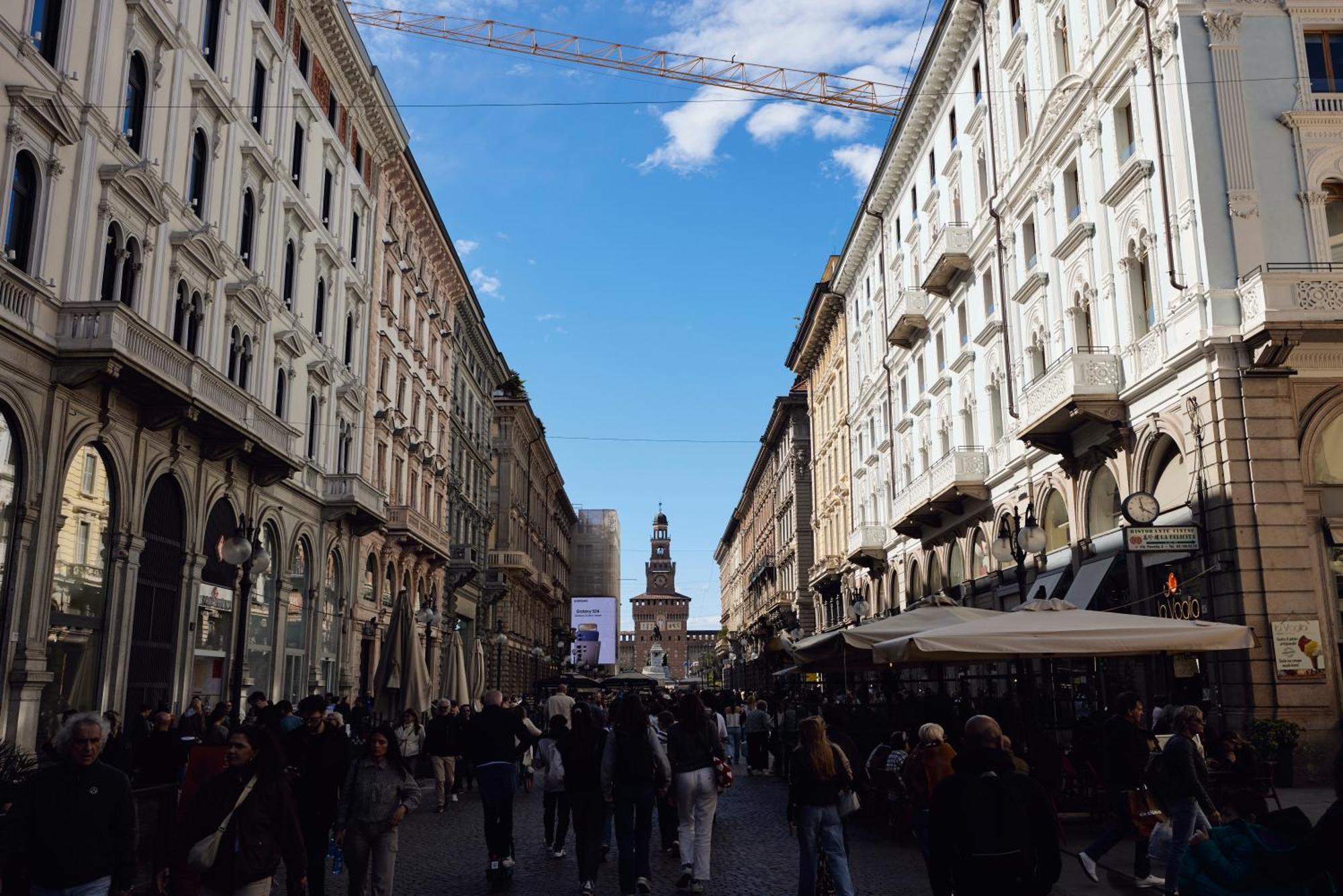 Suite Meravigli - Incredibile Posizione Duomo E Castello Milano Ngoại thất bức ảnh